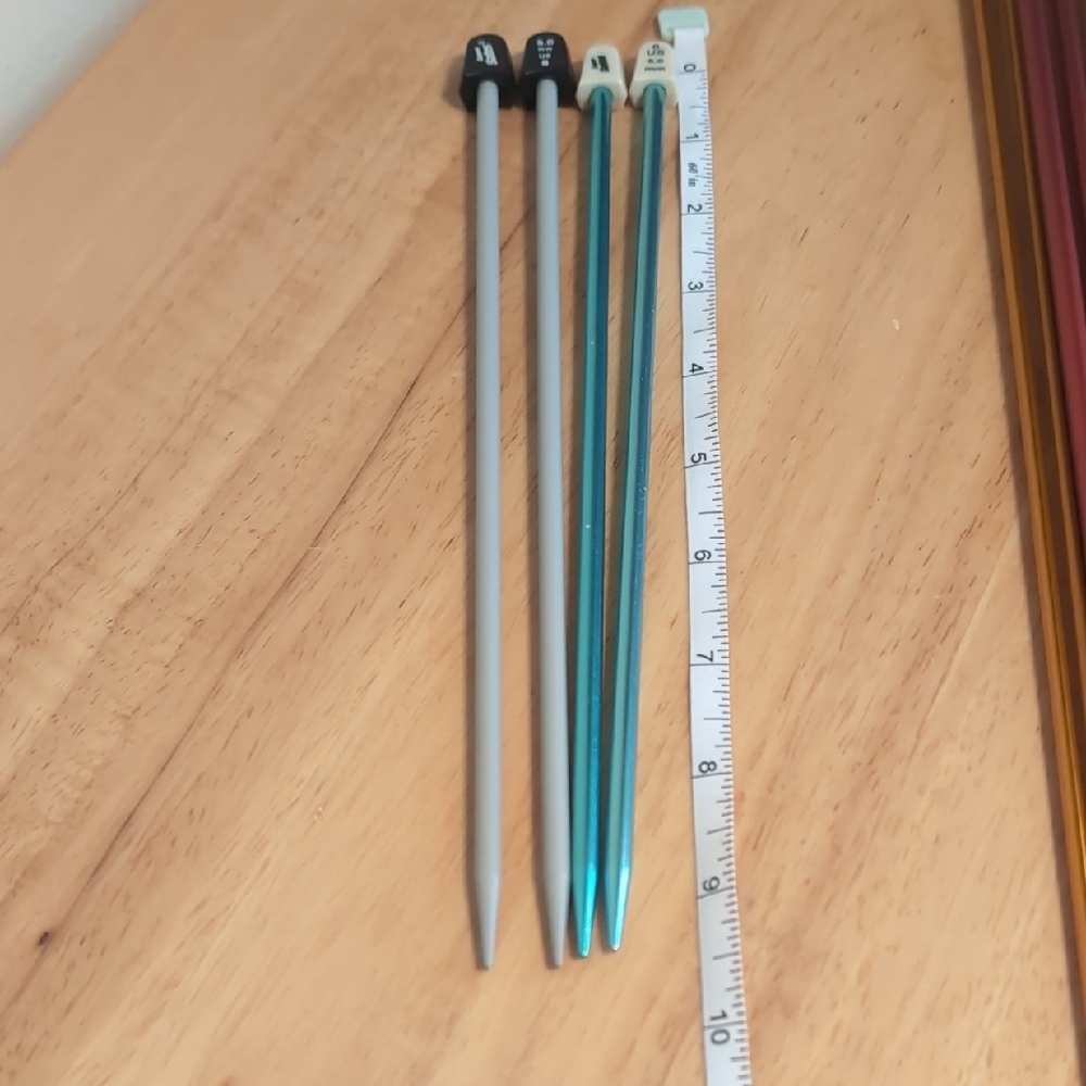 Colorful Knitting Needles Set - Picture 2 of 9